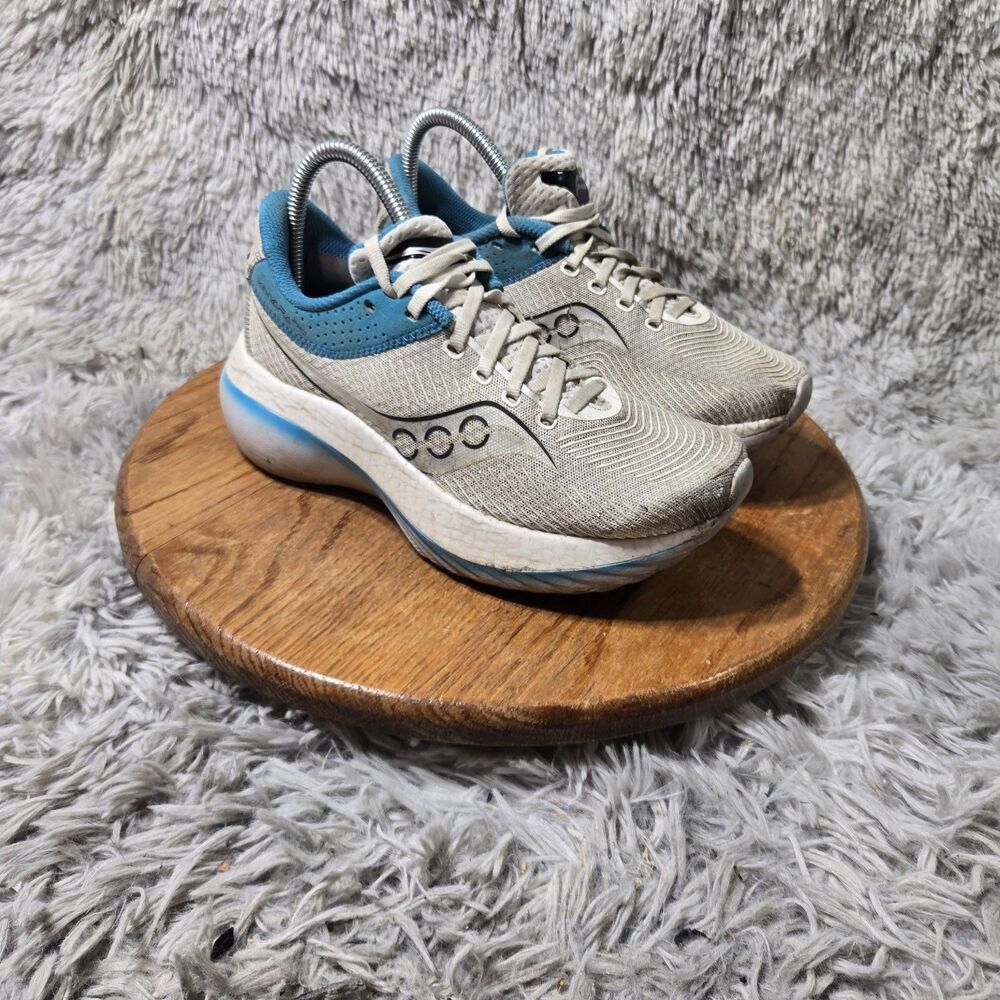 Saucony Kinvara Pro Running Shoes Womens Size 8/9.8 Inch Insole White Sneakers